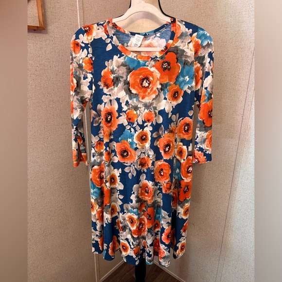 Honey and Lace Dresses & Skirts - Floral Print Women's Dress honey and lace  small women’s spring or summer